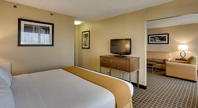 Двухместный люкс Holiday Inn Express Washington DC SW - Springfield by IHG