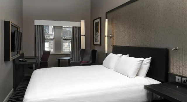 Двухместный номер Doubletree by Hilton Edinburgh City Centre