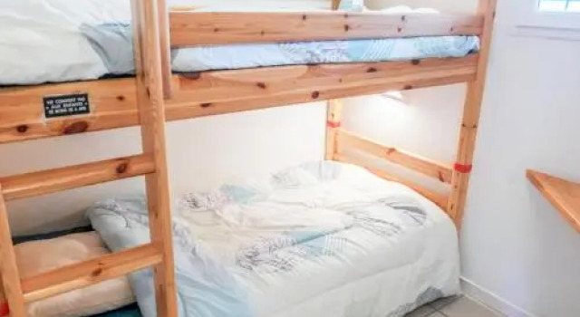 Apartment Les Hauts d'Orleguy, Book Apartment Bassussarry Aquitaine