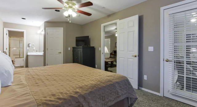 Country Getaway Condo, Забронировать Отель Отели Брэнсон 3 звезды, рядом с Концертный зал New Americana Theatre, 3*