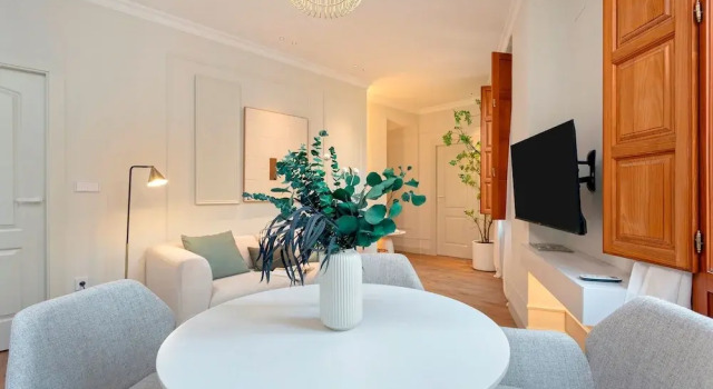 Elegant Stay in Historic Granada Bib Rambla IV, Забронировать Апартаменты/квартира Гранада Granada Province, рядом с Городской совет Гранады