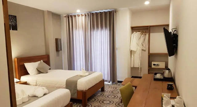 Трёхместный номер Deluxe с балконом Home Chic Hotel