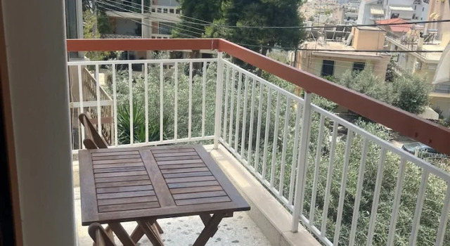Sunny Coastal Escape in Alimos, Забронировать Апартаменты/квартира Алимос Афины