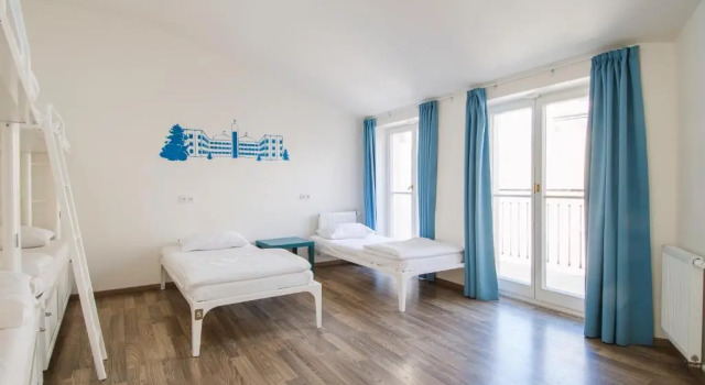 Кровать в общем номере Safestay Prague Charles Bridge