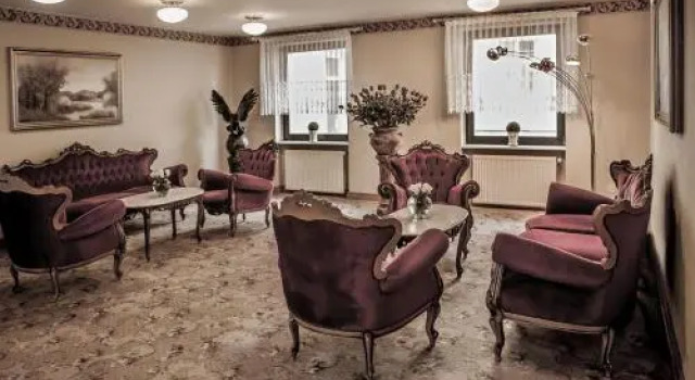 Hotel Adler, Varaa Hotelli Swarzedz Suur-Puola