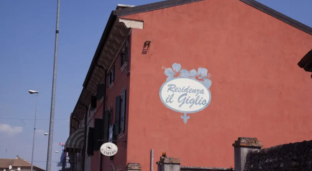 Residenza il Giglio, Prenota Hotel Hotel a Veneto con parcheggio, Parcheggio
