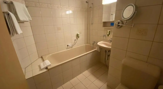 Трёхместный номер Standard Мансарда Hotel Toscana