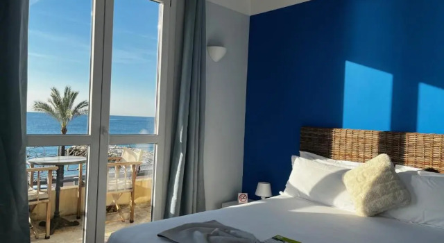 Номер Deluxe Hôtel du Bord de Mer "Le Vanillé"