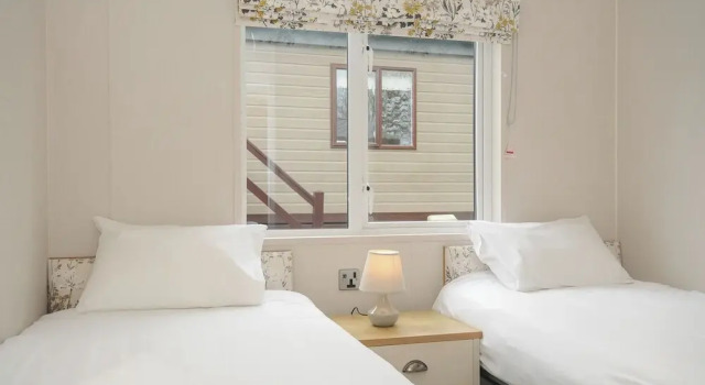 Lodge 69 at Riviera Bay Coastal Retreat, Prenota Hotel Brixham Devon, vicino a Mansands
