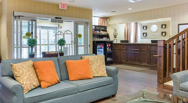 Comfort Inn & Suites Virginia Beach - Norfolk Airport