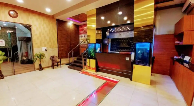 Hotel White Castle, Забронировать Отель Нойда штат Уттар-Прадеш