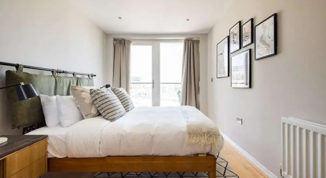 Апартаменты с 2 комнатами с балконом The Nine Elms Lane Arms - Stunning & Bright 2bdr Flat With Balconies