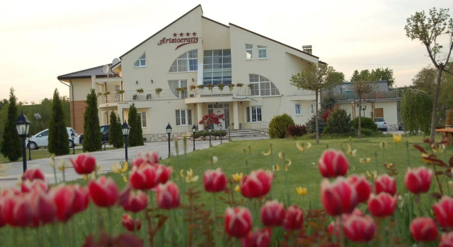 Pensiunea Aristocratis, Rezervovat Hotel Targu Neamt Neamţ