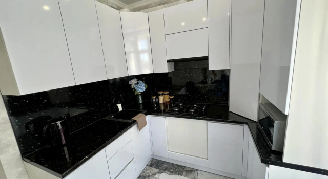 Апартаменты с балконом RentFlat (Рент Флэт) на улице Генерала Маргелова 5/2
