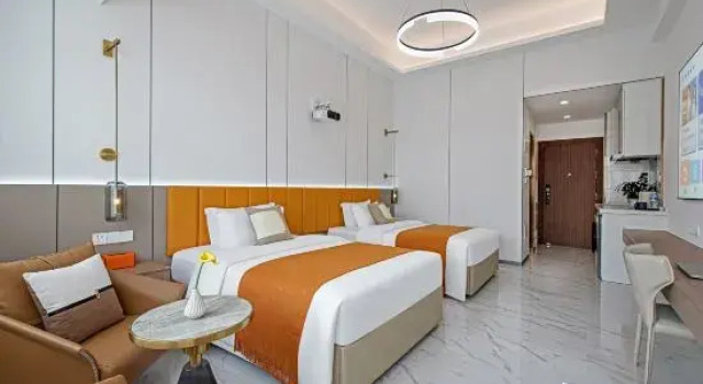 Кровать в общем номере (женский номер) Savia Hotel