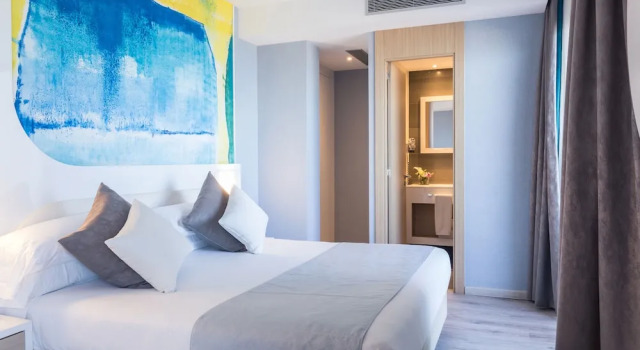 Номер Comfort AZ Hotel Vague d’Or