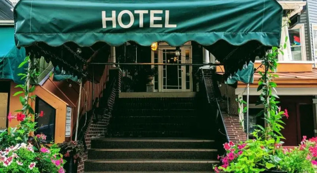Chelsea Pub & Inn