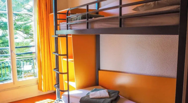 Кровать в общем номере Auberge de Jeunesse HI Nice Les Camélias