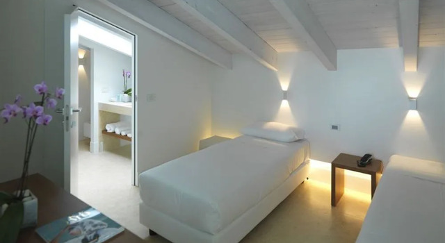C-Rooms, Buchen Sie Hotel 3-Sterne-Hotels in Cremella, 3*