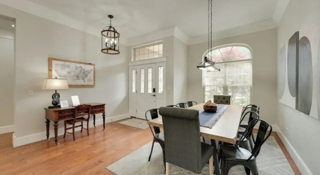 4 Mi to Branson Landing: Huge Home w/ Game Room!, Забронировать Отель Отели Table Rock Lake 3 звезды, 3*