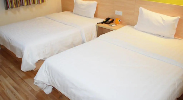 Двухместный номер Standard 7Days Inn Tangshan Haigang District Haicheng Road