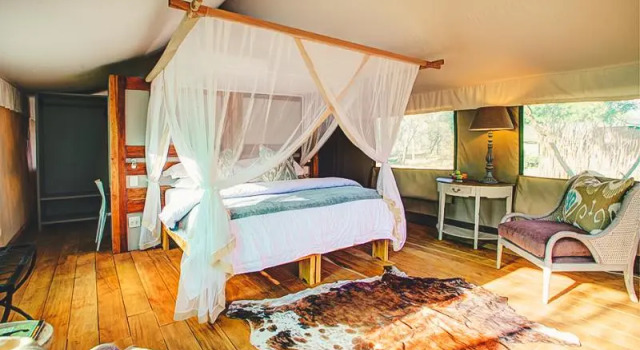 Люкс Luxury с балконом Fathala Wildlife Reserve