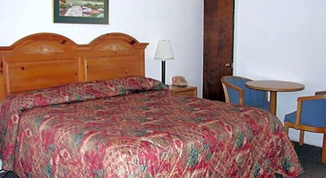 Двухместный номер Standard Red Carpet Inn & Suites Morgantown