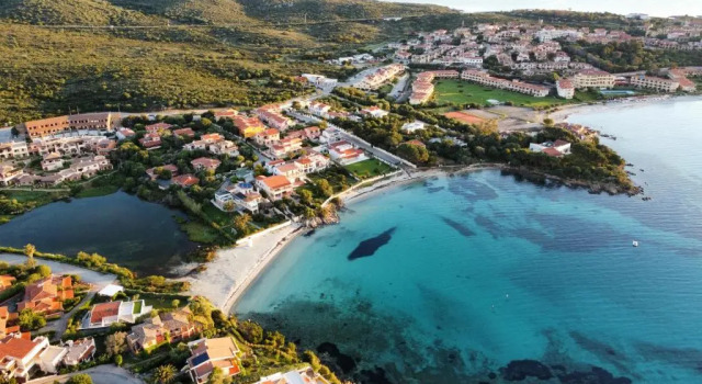 Beach House Rebe
