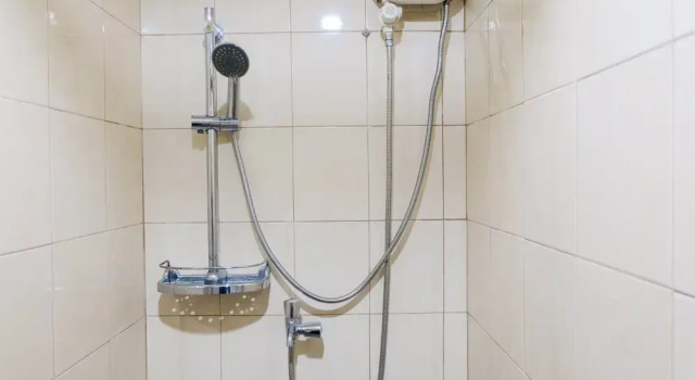 Standard Zimmer Prime Location Sudirman Park Studio Apartment