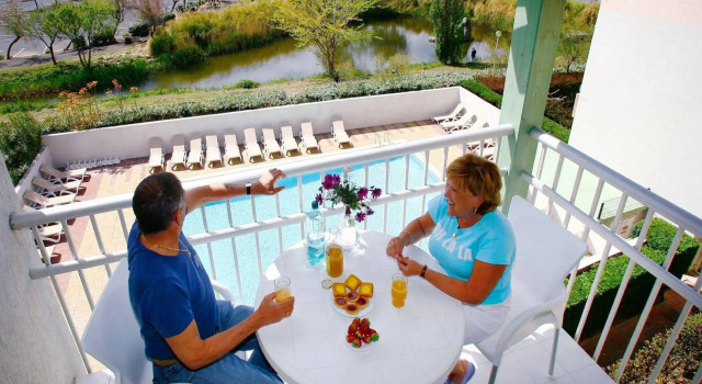 Odalys Résidence Primavera, Rezervovat Hotel Agde Canal du Midi