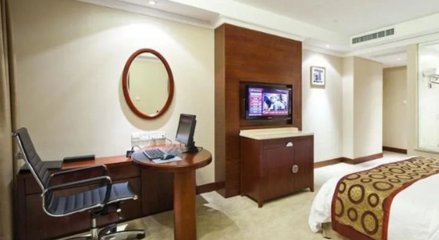 Hangzhou Junhu International Hotel, Prenota Hotel Hotel a Yuhang con parcheggio, Parcheggio