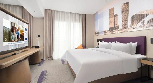 Номер Luxury Hampton by HiltonFoshan Nanhai
