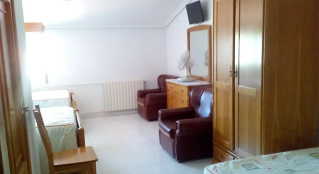 Трёхместный номер Standard Hostal Sequeiros