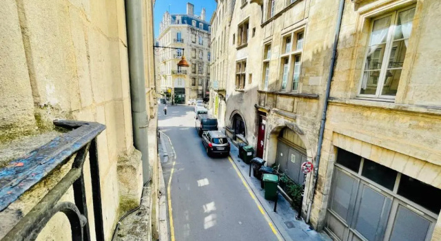 Апартаменты T4 apartment in the heart of old Bordeaux close to all amenities