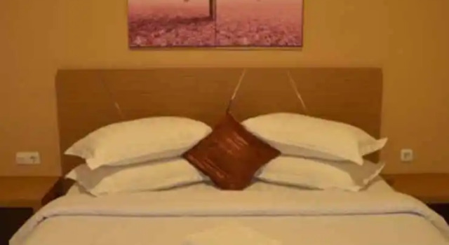 Ovi Hotel, Prenota Hotel Hotel a Sulawesi con parcheggio, Parcheggio
