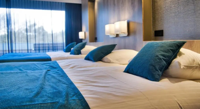 Четырёхместный номер Standard Van der Valk Hotel Gilze-Tilburg