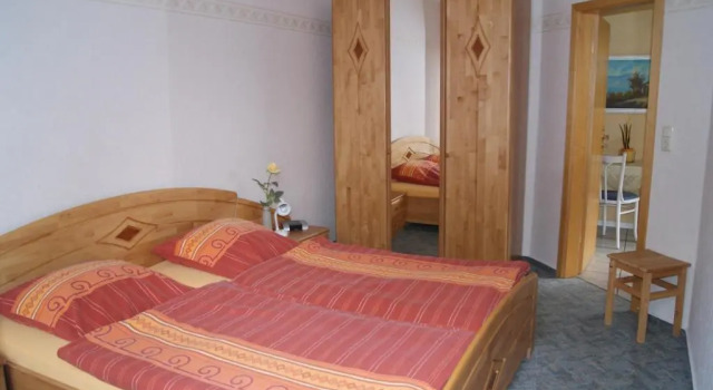 Апартаменты Цокольный этаж Ferienwohnungen Elsterblick Bad Elster