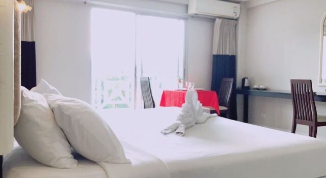 James Mandarin Khaoyai