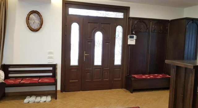Casa Aryana, Varaa Hotelli Hotellit Prahova Valley pysäköinnillä, Pysäköinti