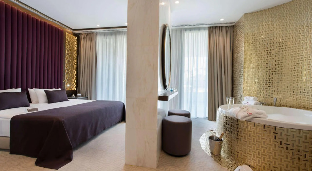 Двухместный люкс Honeymoon с видом на город Ramada Plaza Hotel & Spa Trabzon
