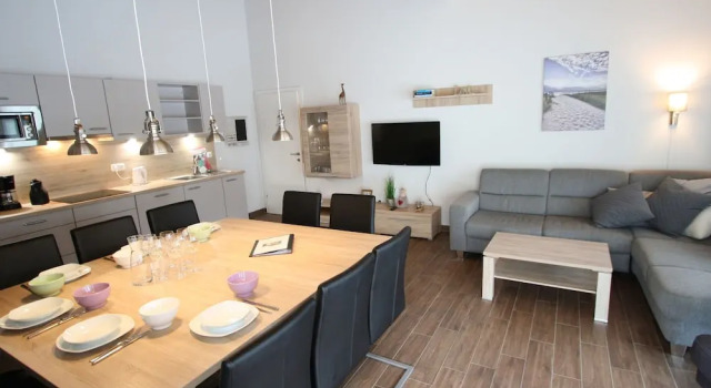 Modern Apartment In Salzburg With Balcony