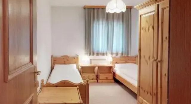 Ludains 6, Book Hotel Hotels in Grisons with Parking, Parking