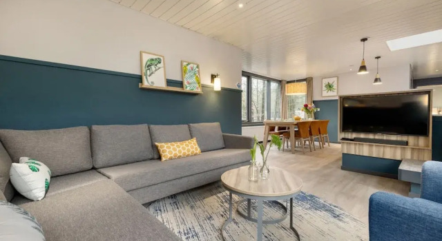 Коттедж Deluxe с 3 комнатами Center Parcs Het Heijderbos