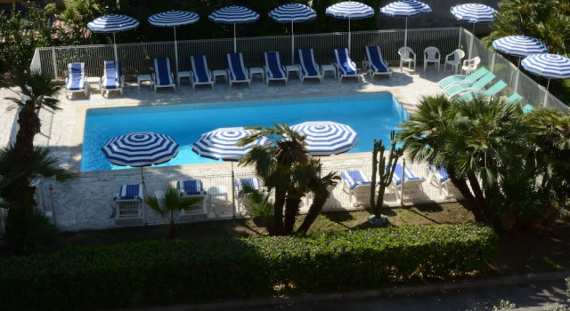 Студия с балконом и с видом на море Eden Azur - Résidence Hôtelière