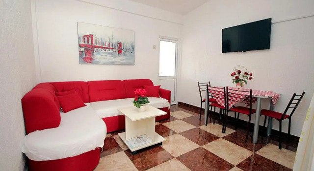 Apartments Kruna Jovanović, Book Apartment Sutomore Bar County