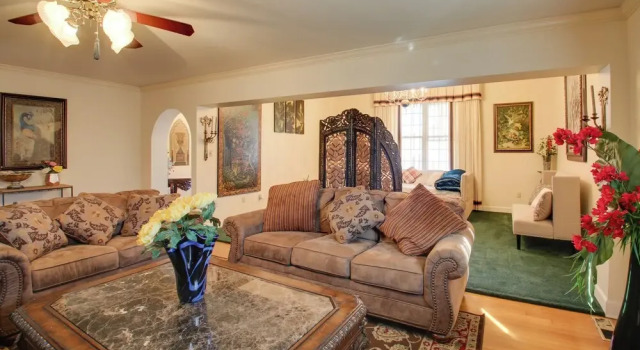 Hot Springs Home With Pool - 1/2 Mile to Oaklawn!, Забронировать Отель Отели Хот-Спрингса 3 звезды, рядом с NPS Visitor Center, 3*
