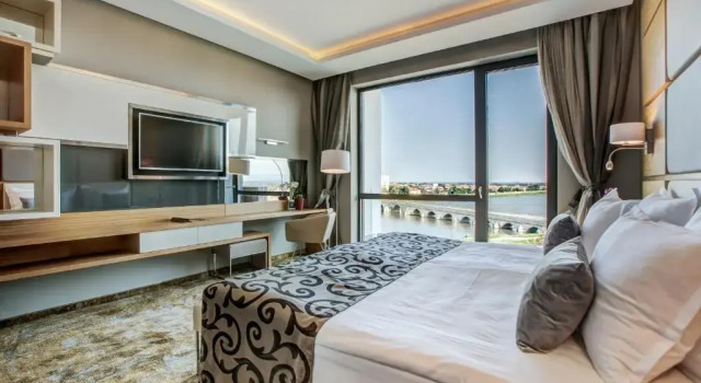 Люкс Deluxe Merit Grand Mosta Spa Hotel & Casino