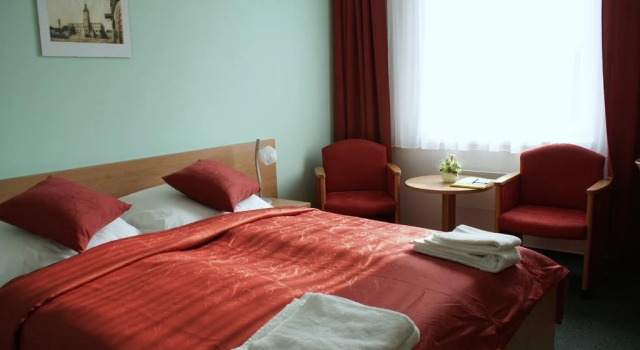 Penzion & Vinný bar Régio, Prenota Hotel Hotel a Moravia meridionale con parcheggio, Parcheggio