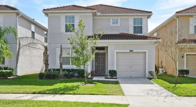 5 Bed House W- Pool In Paradise Palms 3180pp 5 Bedroom Home by RedAwning