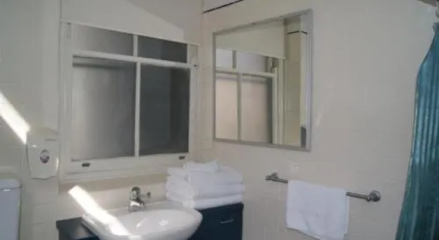 Drummond House, Royal Far West, Забронировать Отель Отели Сиднея с парковкой, рядом с Пляж Фейри-Боуэр, Парковка